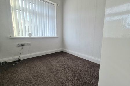 Mayfield Avenue - Photo 3