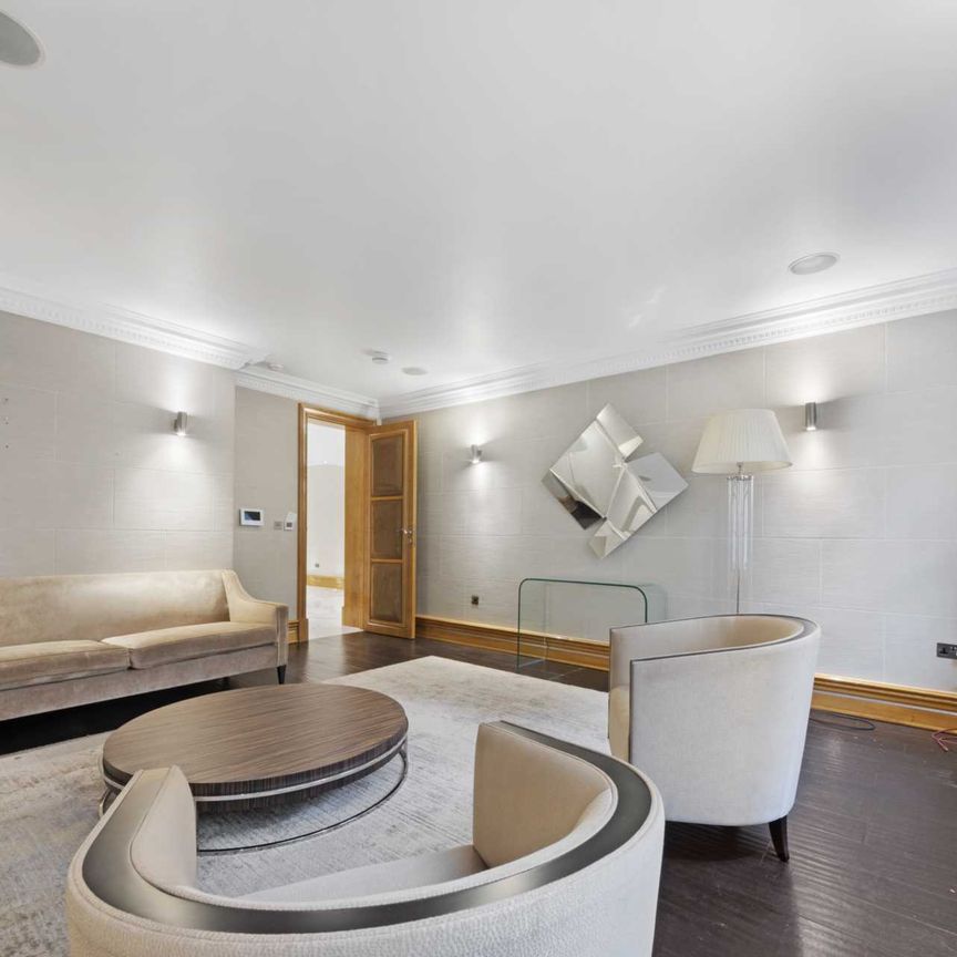 Eaton Place, Belgravia, SW1 - Photo 1