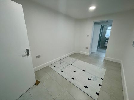 Room in a Shared House, Meyrick Road, NW10 - Photo 3