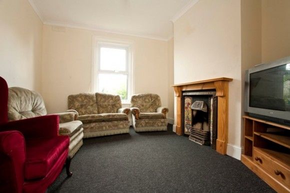 5 Bedroom Student House - Great location for Talbot Campus students - Photo 1