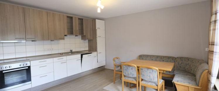 Wohnung mit eigenem Eingang, Terrasse und Einbauküche! - Foto 1