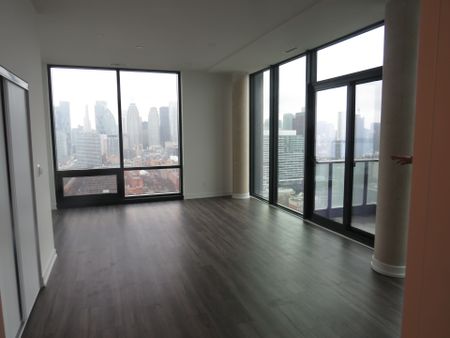 For Lease - 35 Parliament Street Unit# 3304, Toronto, Ontario - Photo 3