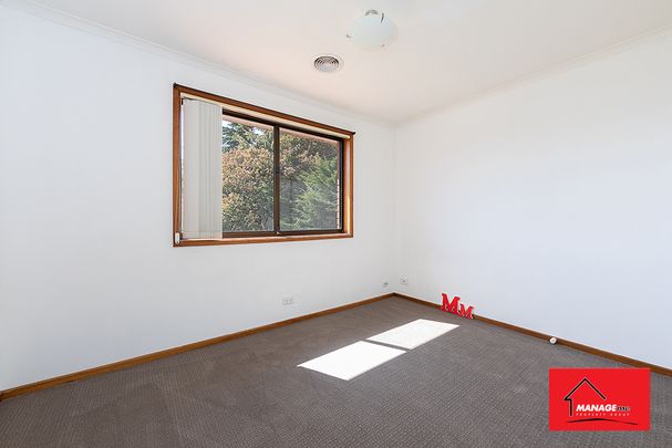 9 Macnamara Place, Chisholm ACT 2905 - House For Rent | Domain - Photo 1