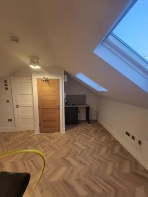 6 bedroom house to rent - Photo 1