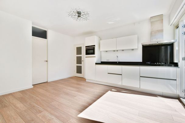 Appartement te huur: Esther de Boer-van Rijkstraat 22 1065 GN Amsterdam - Photo 1