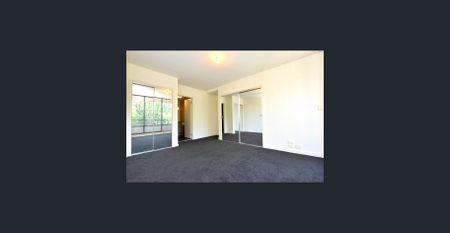 Oversized 2-bedroom apartment in Resort-Style SY21 complex - Photo 4