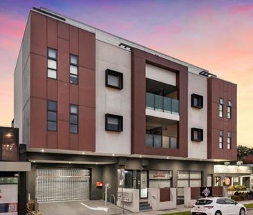 APARTMENT LIVING IN THE HEART OF MENTONE! - Photo 3