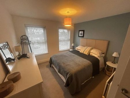 24 Richmond Park, Finaghy, Belfast, BT10 0HB - Photo 5