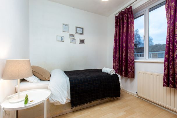 RM4 Pekin Close | Poplar | London | E14 6HA - Photo 1