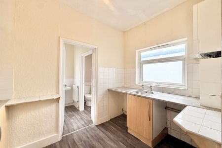 1 bed Flat Stromness Road, SS2 - Photo 4