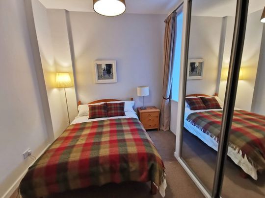 2 Bed Flat, Blackie Street, G3 - Photo 1