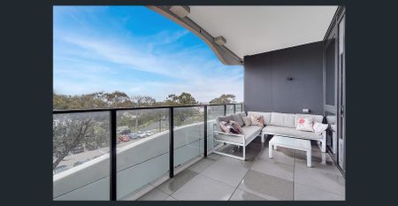 WARM, INVITING & LOCATION PERFECT! - Photo 5