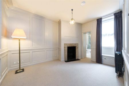 4 bedroom house in Soho - Photo 4