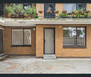 Spacious one-bedroom apartment located on the ground floor. - Photo 5