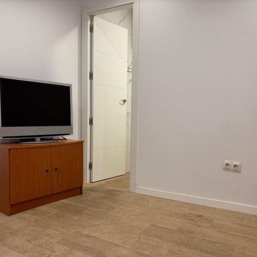 Piso de alquiler en Calle de Francos Rodríguez, Bellas Vistas - Photo 1