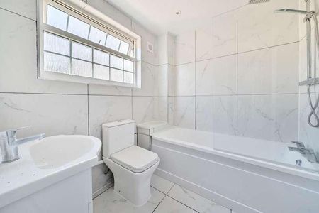 Birch Hill, Berkshire, RG12 - Photo 3