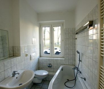 ++ Helle Erdgeschoss-Oase mit Wohlfühl-Balkon ++ - Photo 2