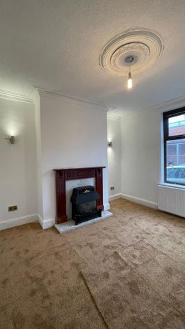 3 bedroom terraced house to rent - Photo 3