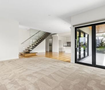 21 Chaucer Street, Hamlyn Heights - Photo 2