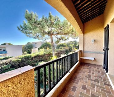 Location Appartement 2 pièces 38 m2 à Saint-Aygulf - Photo 2