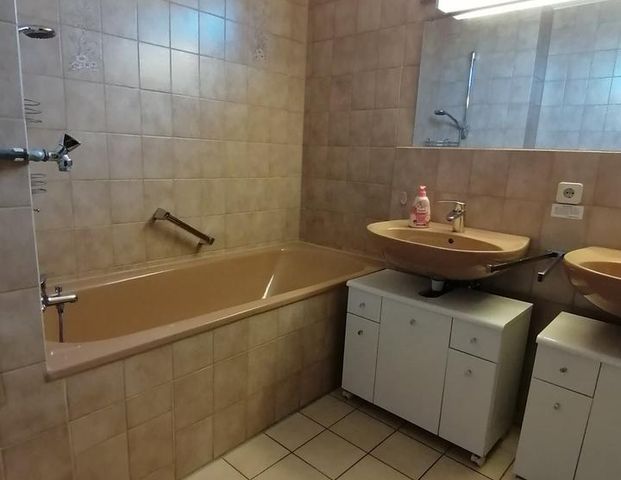 Wohlfühloase in luftiger Höhe mit 2 traumhafte Dachterassen - Photo 1