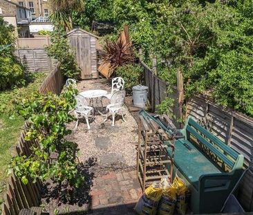 Southwell Road, London, SE5 - Photo 3