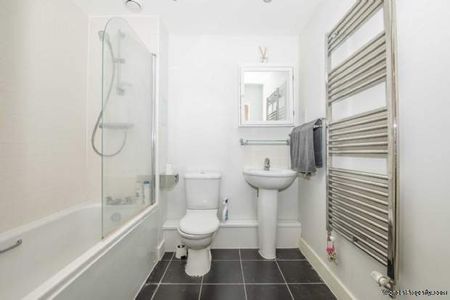 4 bedroom property to rent in London - Photo 2