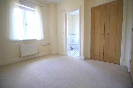 2 bedroom terraced house to rent - Photo 3