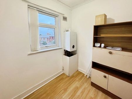4 bedroom terraced house to rent - Photo 5