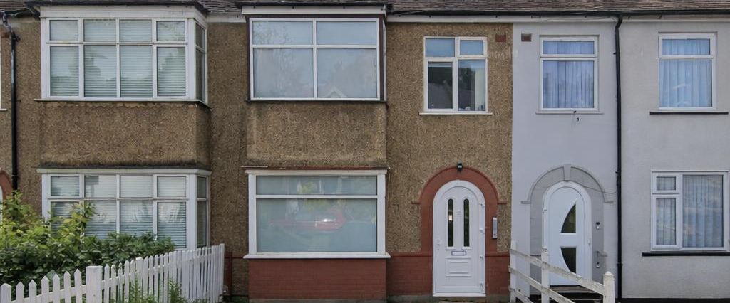 Parkfield Road, Harrow HA2, London - Photo 1