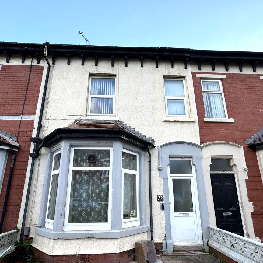 Holmfield Road, Blackpool - Photo 1