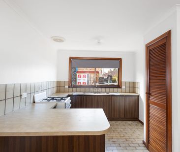 COSY & CONVENIENT - Photo 1