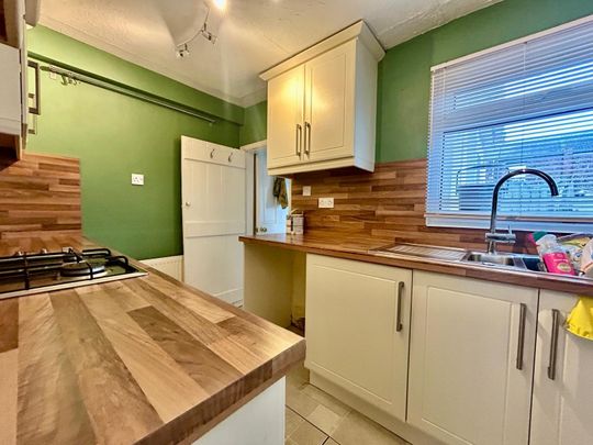 2 bedroom house to rent - Photo 1
