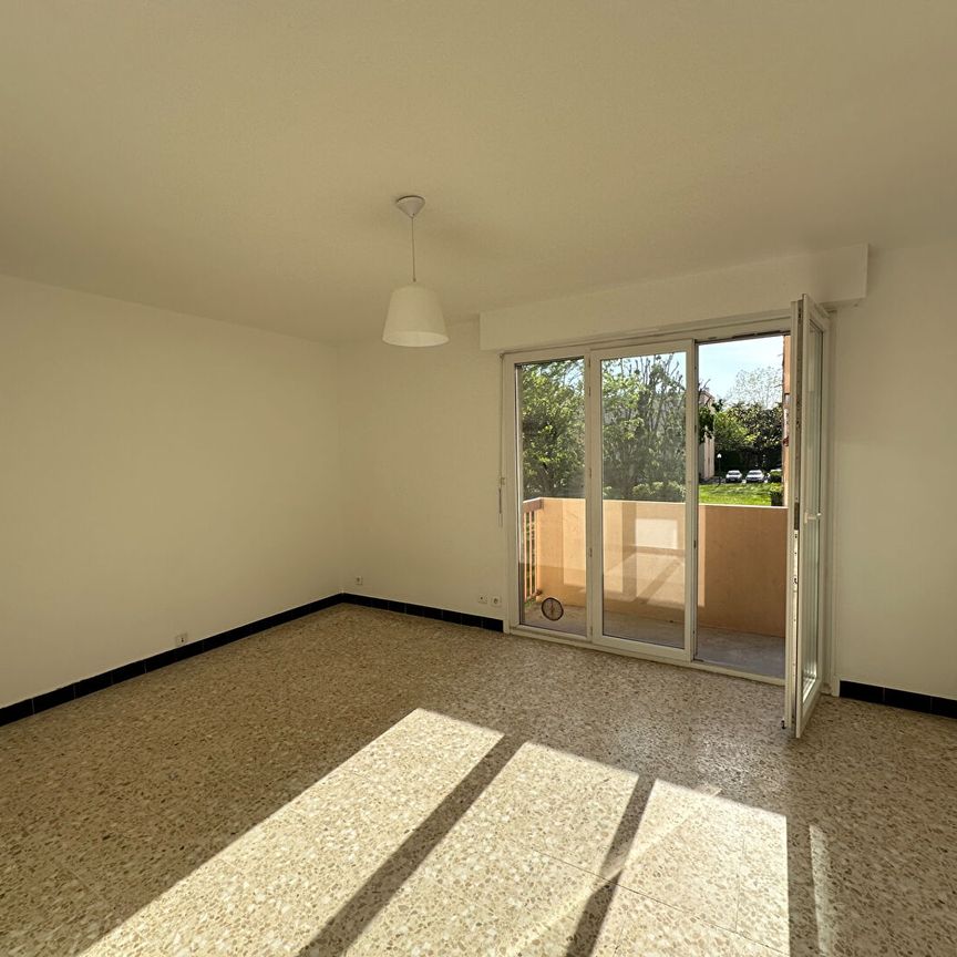Location Appartement 1 pièce 31m² - Photo 1