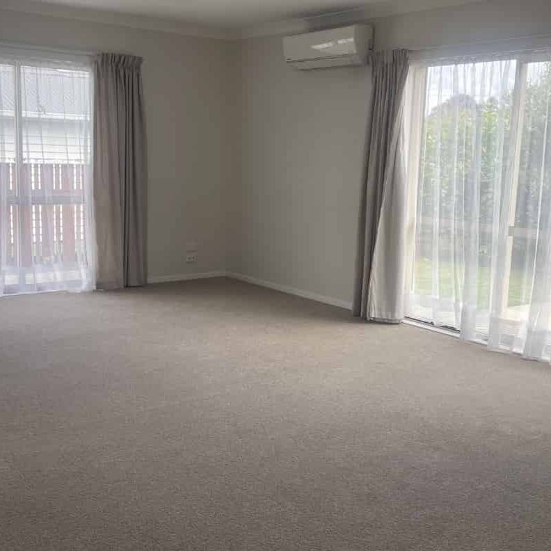 Great location! - Photo 1