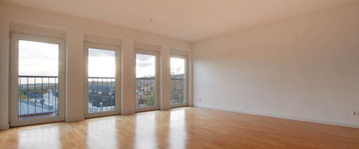 Exklusive 3-Zimmer-Wohnung mit traumhaftem Weitblick über Kronberg - Foto 1
