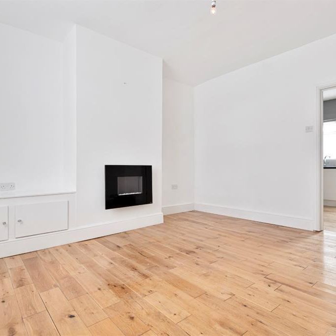 2 bedroom terraced house to rent - Photo 1