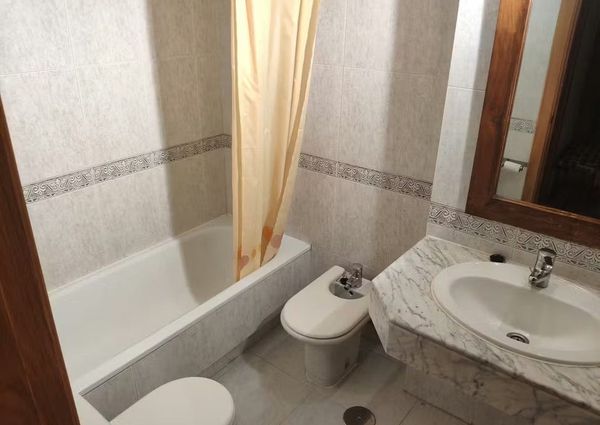 Calle Melilla, Madrid, Community of Madrid 28005