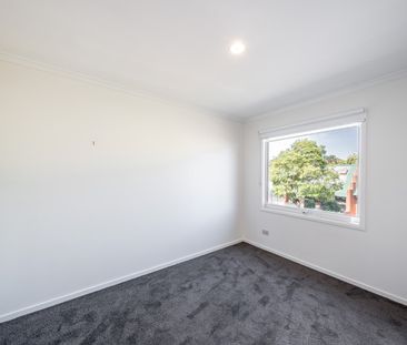 14 Mciver Place, Kensington VIC 3031 - Photo 1