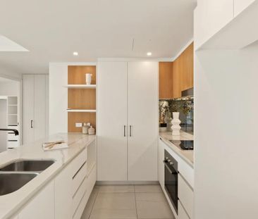 Where Riverside Living Meets Modern Sophistication - UNFURNISHED - Photo 5