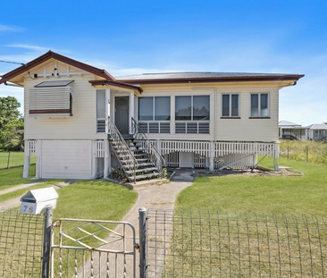 Renovated, Low Maintenance + Convenient Location! - Photo 1