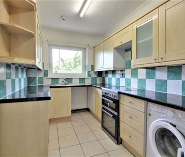 2 Bedroom - Photo 5