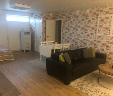 Solfagravägen, Huddinge - Photo 2