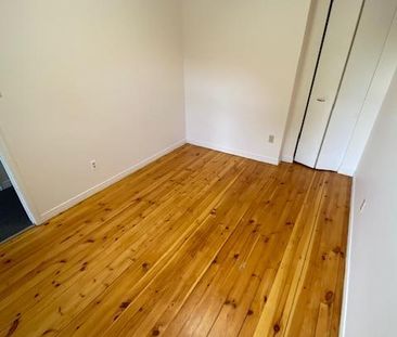 93 Lower Union St - Unit 3, 4 bed, 1.5 bath - Photo 4