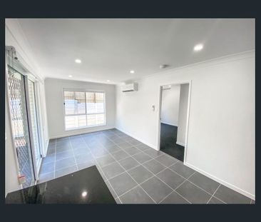 Enjoy Modern Living: 1-Bedroom Home with Space & Pet-Friendly Yard. - Photo 1