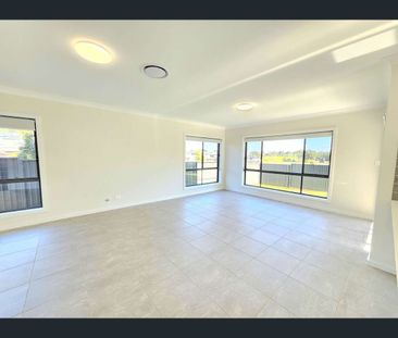 32 Swift Avenue, Leppington, NSW 2179 - Photo 5