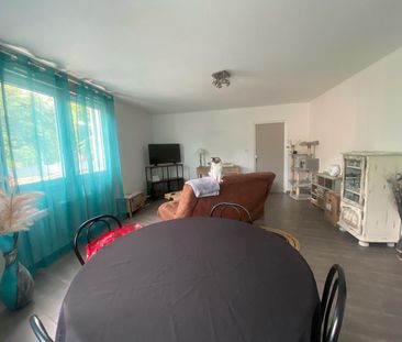 Location Appartement 2 pièces 55m² ST CHAMOND 42400 - Photo 2