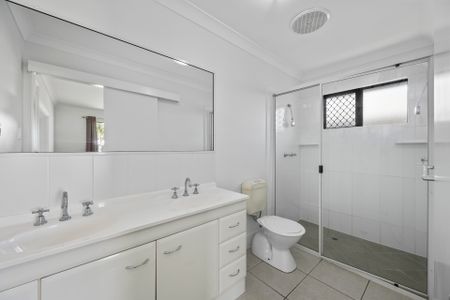 5 Romboli Court, Burdell QLD 4818 - House For Rent | Domain - Photo 4