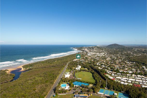 Unit 2/11 Seacove Lane, Coolum Beach. - Photo 1