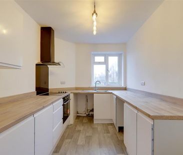 3 bedroom maisonette to rent - Photo 5
